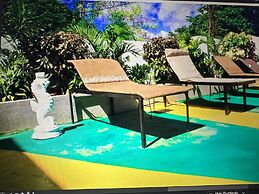 Dela de-Rose Guest House negril Jamaica