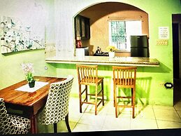 Dela de-Rose Guest House negril Jamaica