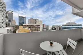 Chic in the City Free Parking