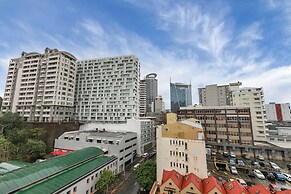 Chic in the City Free Parking