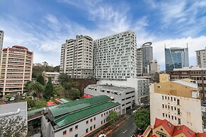 Chic in the City Free Parking