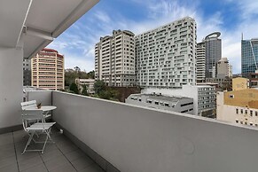 Chic in the City Free Parking