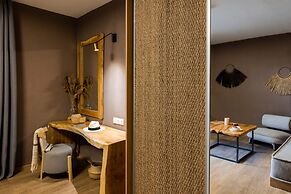 Avaton Suites & Villa Philian Collection