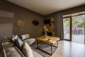 Avaton Suites & Villa Philian Collection