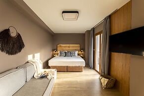 Avaton Suites & Villa Philian Collection