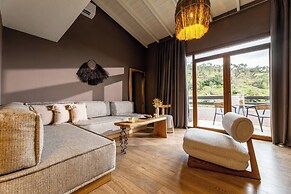 Avaton Suites & Villa Philian Collection