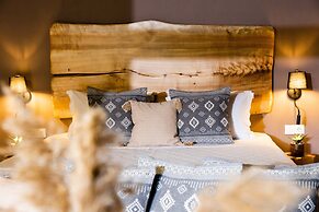 Avaton Suites & Villa Philian Collection