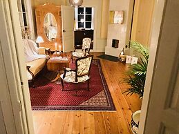 5 bed Country Home Only 2 hrs North of Stockholm