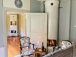 5 bed Country Home Only 2 hrs North of Stockholm