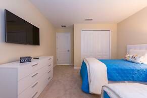 Storey Lake Resort Vacation Home 4 Bedroom Townhouse by Redawning