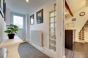 Percy Apartments - By Week2Week