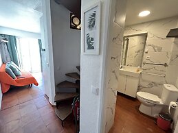 Amazing Sesimbra Duplex by the beach