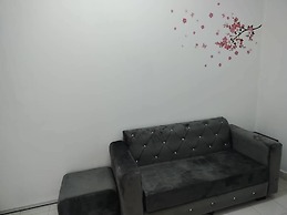 CMN Hotel & Homestay