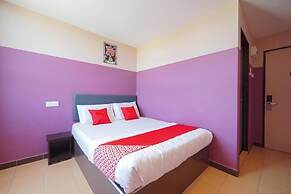 CMN Hotel & Homestay