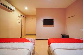 CMN Hotel & Homestay