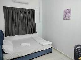 CMN Hotel & Homestay