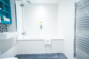 High Rise 1 Bedroom Apartment in Southbank