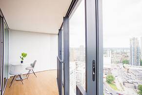 High Rise 1 Bedroom Apartment in Southbank