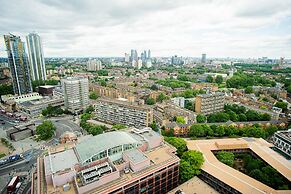 High Rise 1 Bedroom Apartment in Southbank