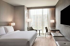 AC Hotel by Marriott St. Louis Chesterfield