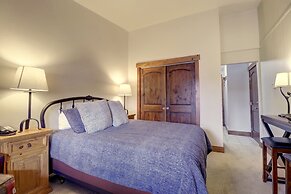 Heated Pool Ski-In Walk-Out Perfect Hotel Room - CV210A by Redawning