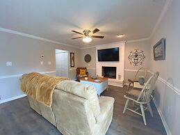 Elizabeth Rd House by Palmetto Vacations
