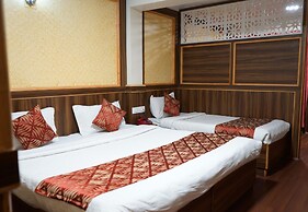 Hotel Alakapuri