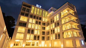 B2 Phuket Premier Hotel