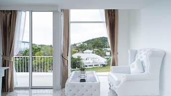 B2 Phuket Premier Hotel