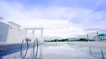 B2 Phuket Premier Hotel