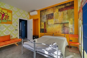 La Lincolnia - with Garden and Seaview