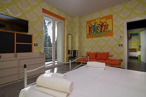 La Lincolnia - with Garden and Seaview