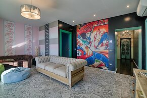 La Lincolnia - with Garden and Seaview