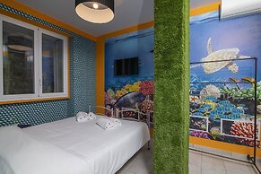 La Lincolnia - with Garden and Seaview