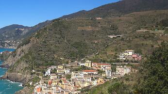 Sciacchetrà Ground Floor Apartment & AC