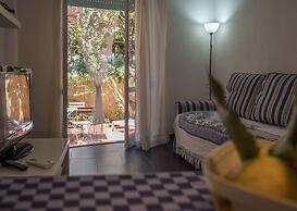 Sciacchetrà Ground Floor Apartment & AC