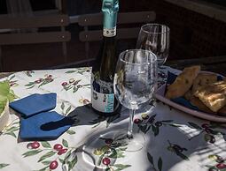 Sciacchetrà Ground Floor Apartment & AC