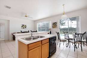 Windwood Bay Vacation Home 4 Bedroom Home by Redawning