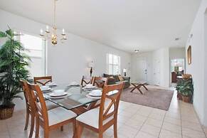 Windwood Bay Vacation Home 4 Bedroom Home by Redawning