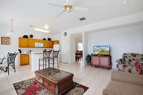 Windwood Bay Vacation Home 4 Bedroom Home by Redawning