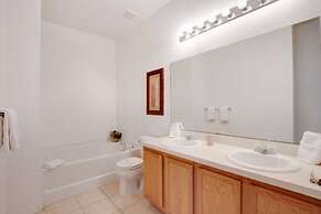 Windwood Bay Vacation Home 4 Bedroom Home by Redawning