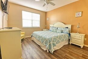 Ryan's Runaway Beach Condo 2 Bedroom Condo by Redawning