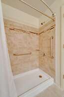 Ryan's Runaway Beach Condo 2 Bedroom Condo by Redawning