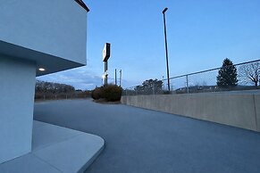 Kings Inn Motel