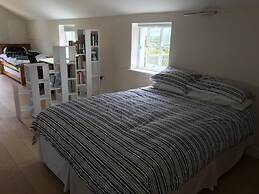 Remarkable Large 1-bed Apartment Nr Penzance