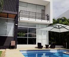 Casa Quinta con Piscina en el Peñón