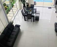 Casa Quinta con Piscina en el Peñón