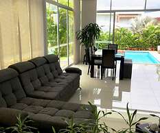 Casa Quinta con Piscina en el Peñón