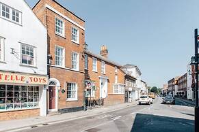 Dolls House - Luxury Townhouse - From 400 Per Night