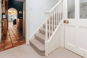 Dolls House - Luxury Townhouse - From 400 Per Night